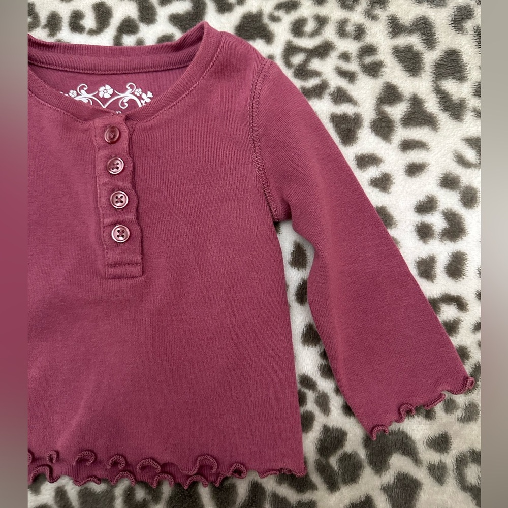 Children’s Place Henley Ling Sleeve Top in Burgundy Maroon Size 6-9 months - Picture 4 of 12